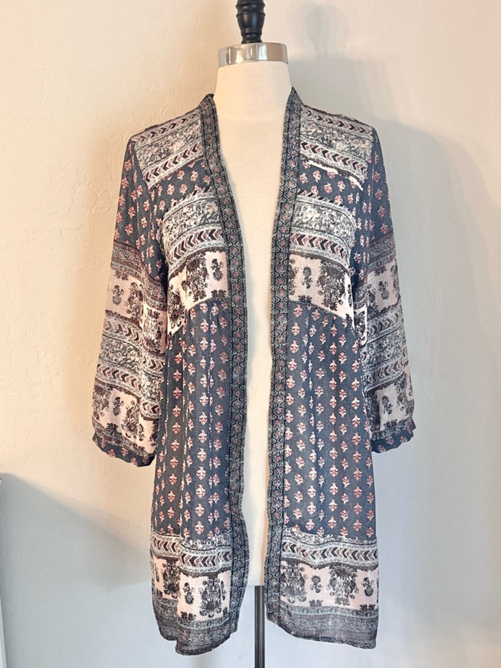 Knox Rose Open Front Mixed Print Chiffon Cardigan 3/4 Sleeve Gray Bohemian, S